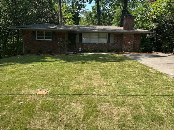 643 N College St, Auburn, AL 36830