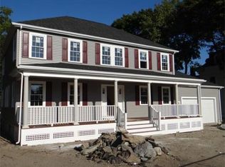 65 Chestnut St, Saugus, MA 01906