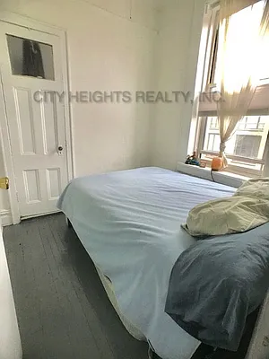 Rented by City Heights Realty | media 26