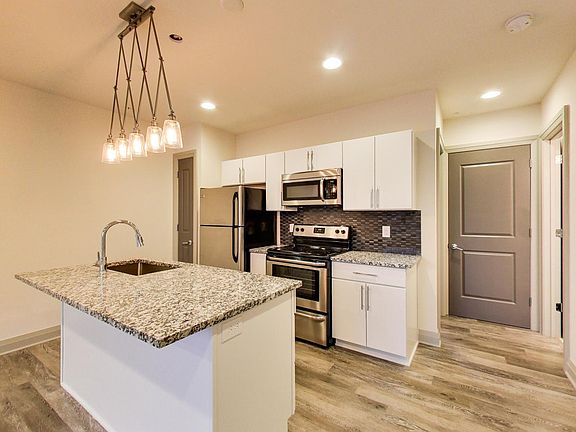 2nd image of 40 W 3rd Ave APT 203