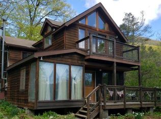 64 Victors Ln, Saugerties, NY 12477