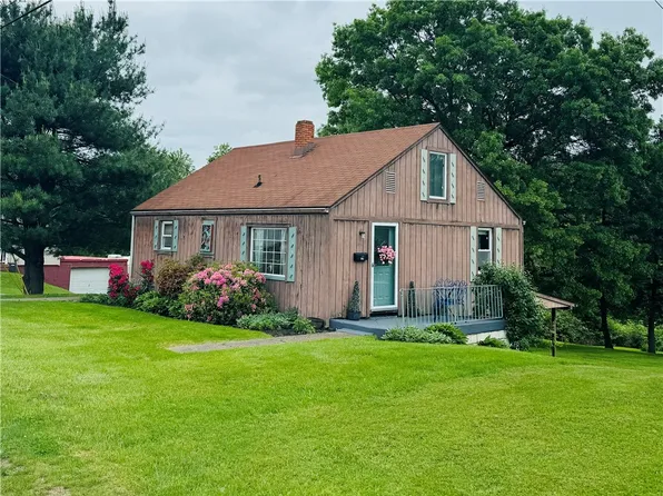 794 4th St, Rochester, PA 15074