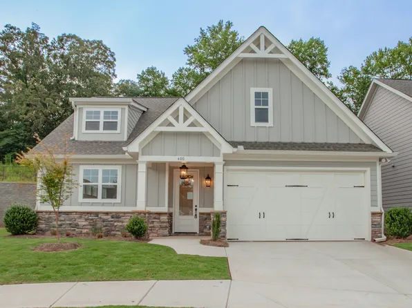 400 Maple View Dr, Carrollton, GA 30117
