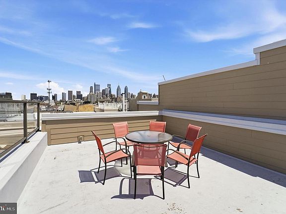 3rd image of 2044 Annin St