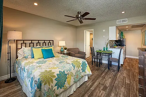 Fiesta Village Furnished Apts — Photo 18