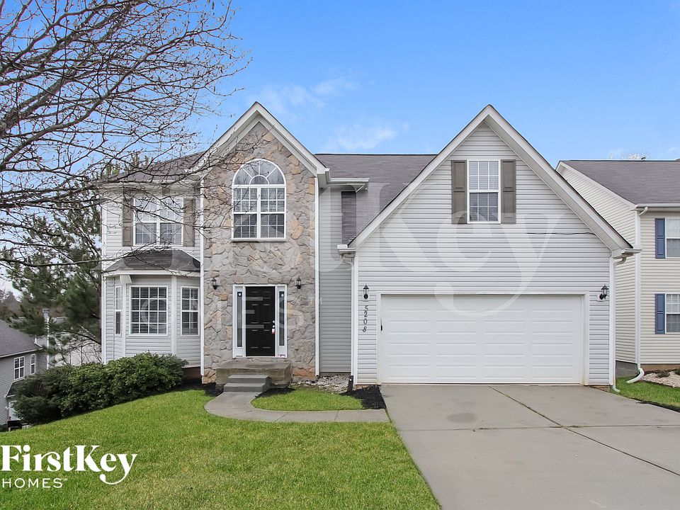 1st image of 5208 Eagle Creek Dr