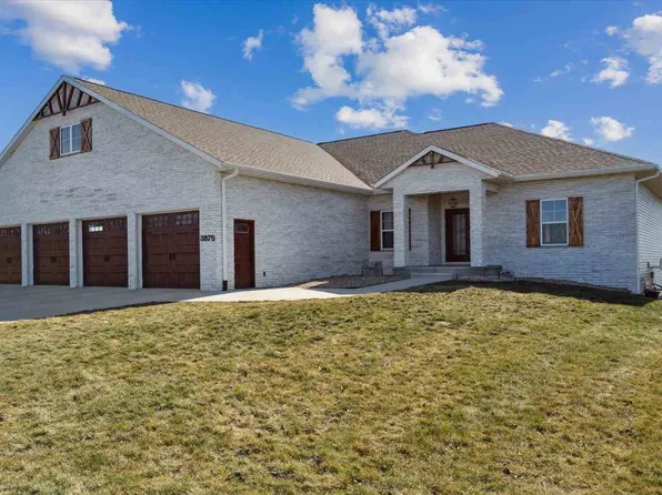 3975 Hendricks Ln, Solon, IA 52333