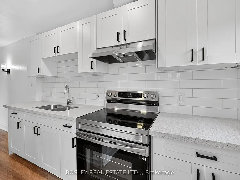 4 Queen St #2 — Photo 5