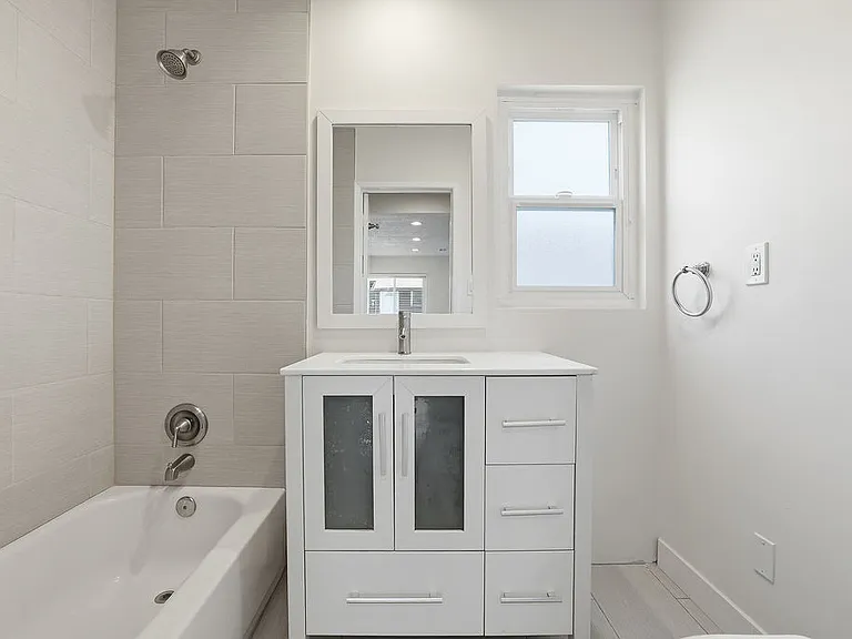 14153 Moorpark St — Photo 16