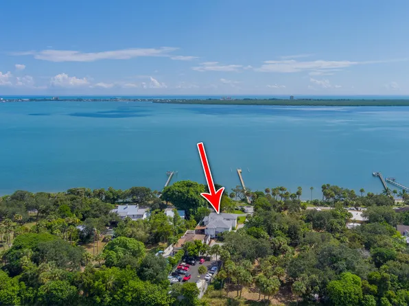 1009 S Indian River Drive, Fort Pierce, FL 34950