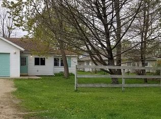 324 N Sycamore St, Franklin Grove, IL 61031