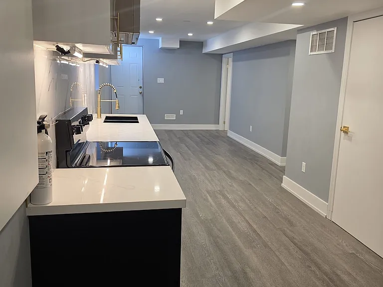 3 Appleaire Cres #BASEMENT — Photo 3