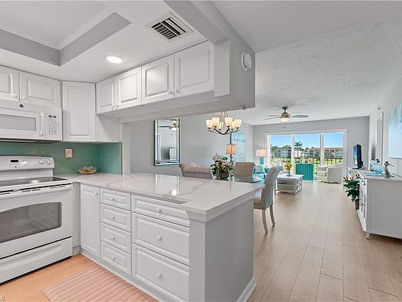3rd image of 13 High Point CIR N #203