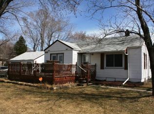 6103 E River Rd, Minneapolis, MN 55432