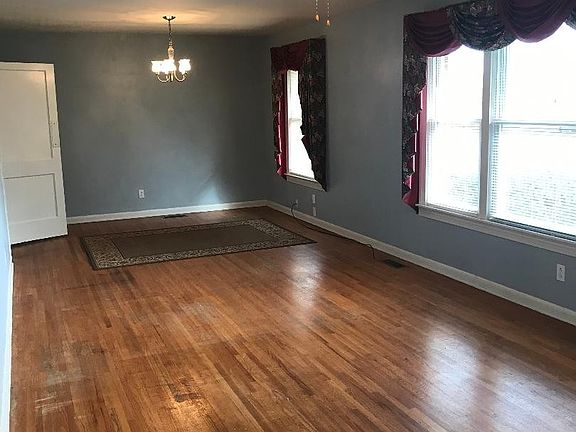 2nd image of 1112 Delmar Ave