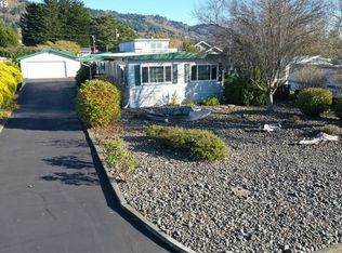 15961 Bayview Dr, Brookings, OR 97415