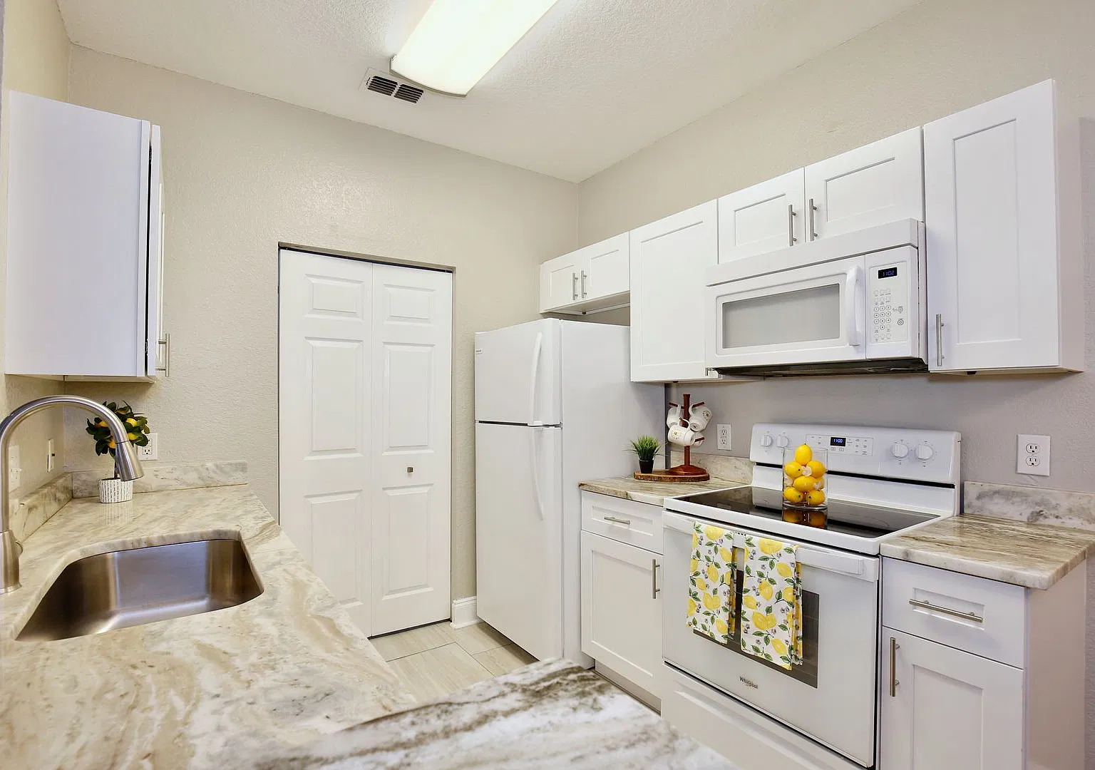 860 Grand Regency Pointe #205 (9) — Photo 4