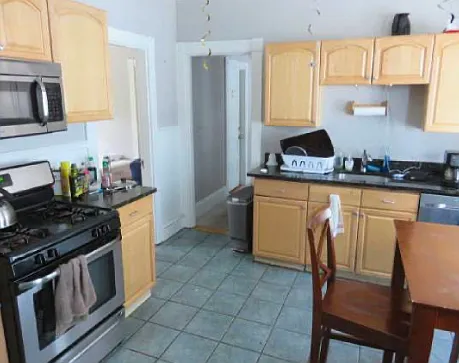 10 Carmel St #1R