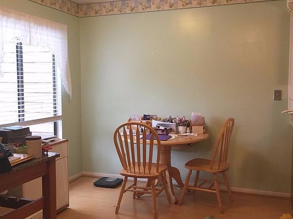 2nd image of 972 Crisfield Dr