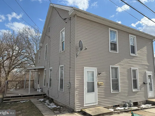 636 Pleasant St, Chambersburg, PA 17201