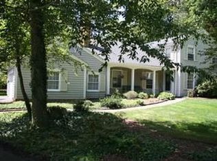 31760 Woodsdale Ln, Solon, OH 44139