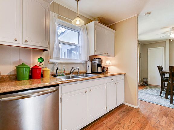 5th image of 7616 Queensbury Dr