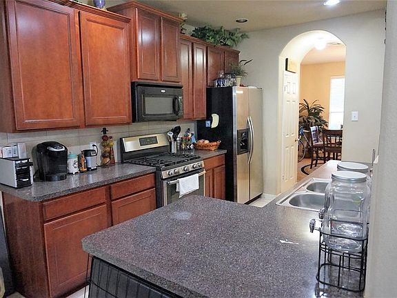 4th image of 25202 Palm Forest Ct