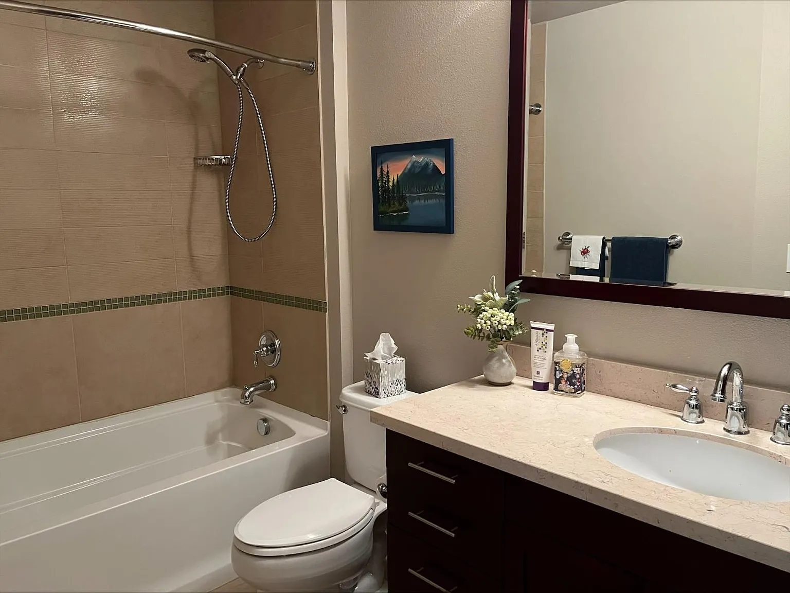 2 bed, 1100 sqft, $3,200 — Photo 4