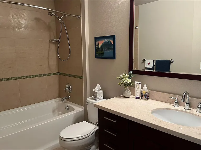 180 Harbor Square Loop NE #B116 — Photo 4