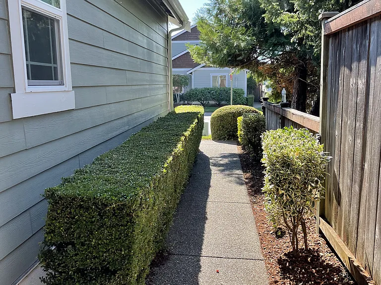 1544 Derby Ln SE — Photo 37