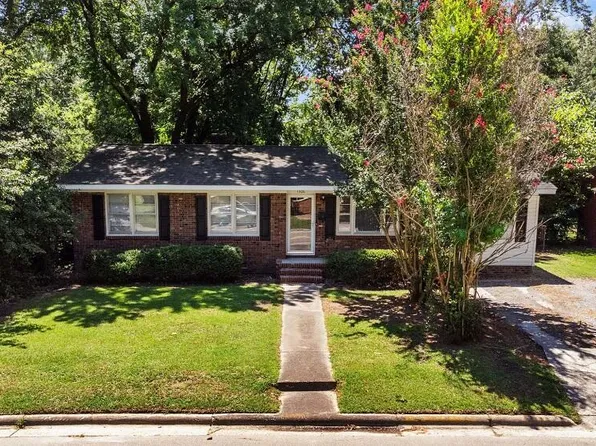 1306 E 1st St, Greenville, NC 27858