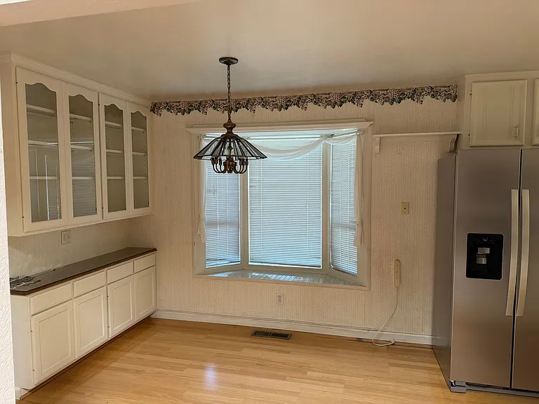 425 Corello St — Photo 6
