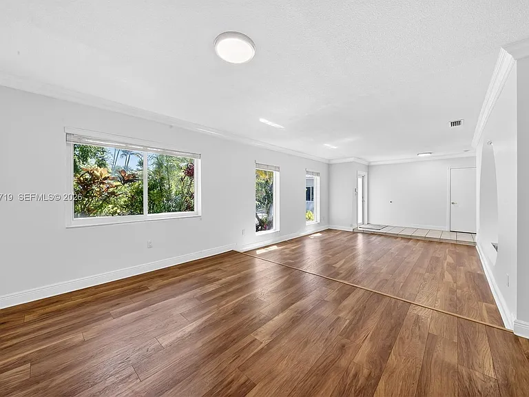10142 SW 79th Ave — Photo 23