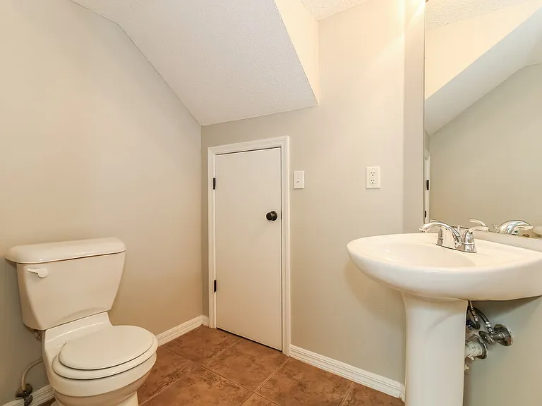 7131 Waterside Dr — Photo 16