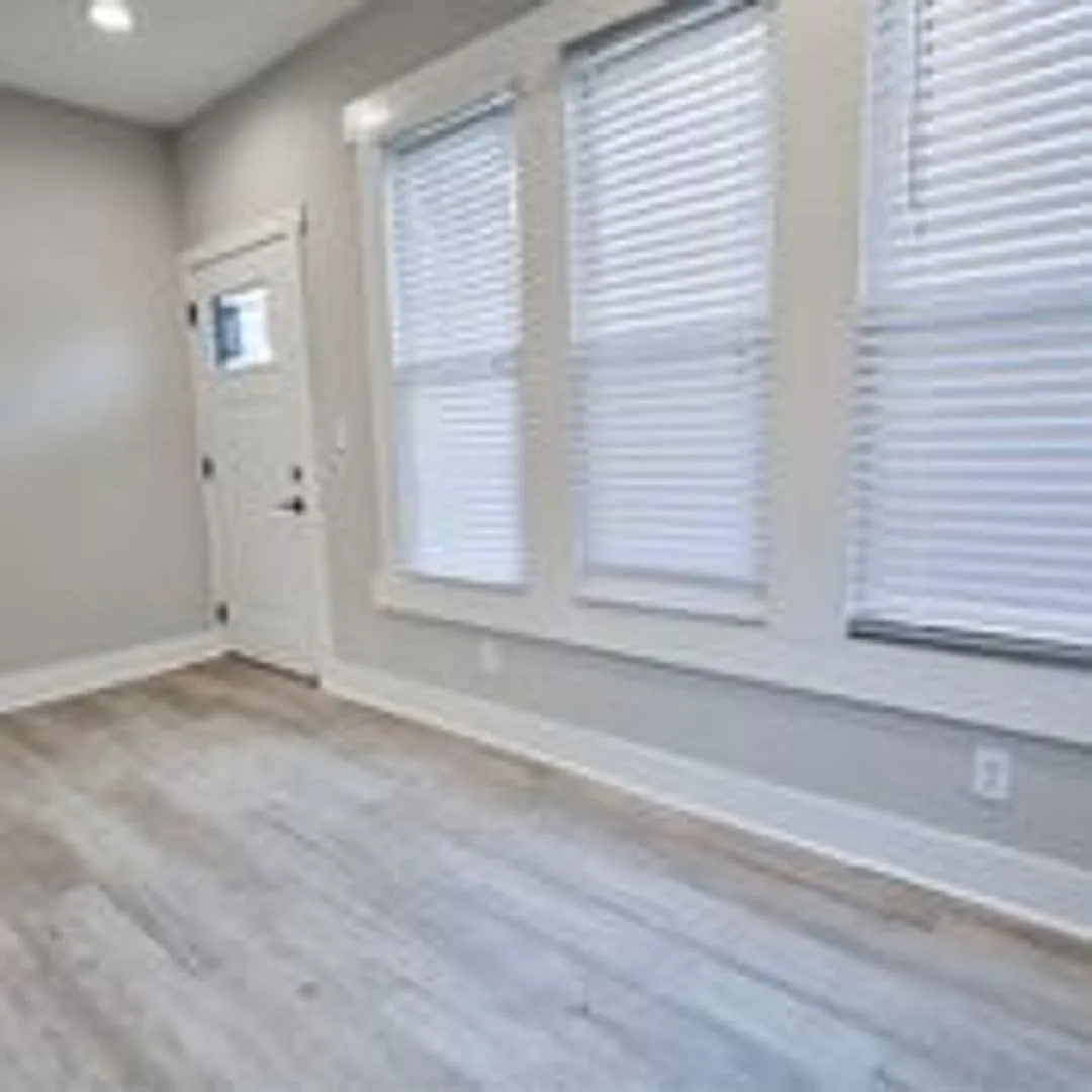 1 bed, 1.0 bath, 555 sqft, $999 — Photo 4