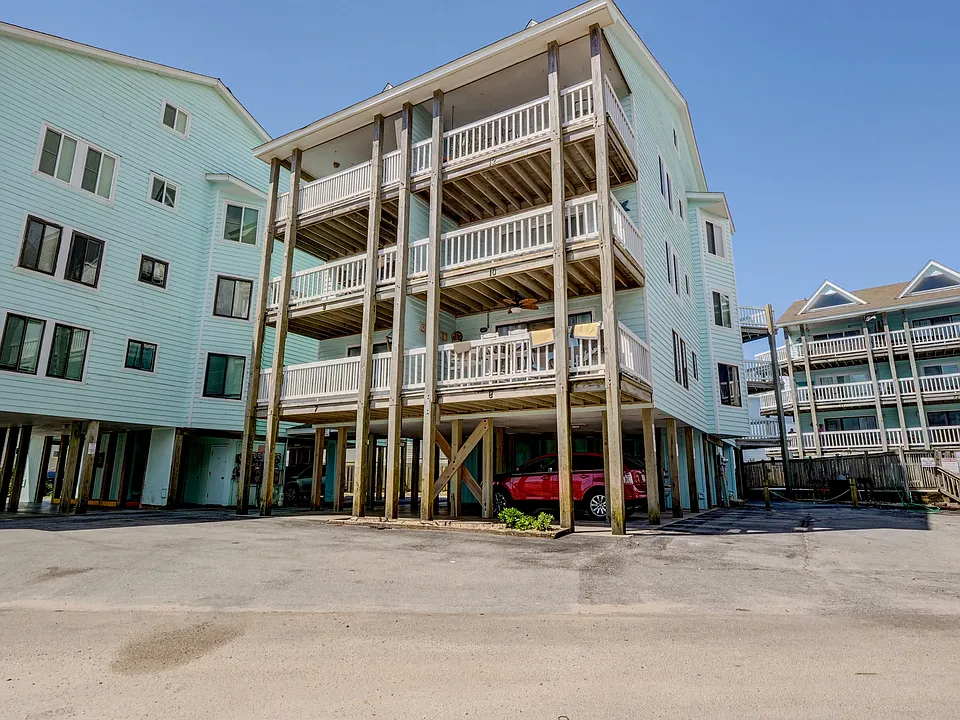 1717 Carolina Beach Ave N #B9