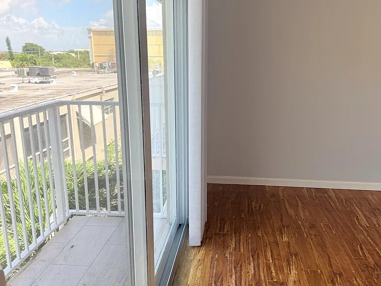 2351 NE 14th Street Cswy #537 — Photo 26