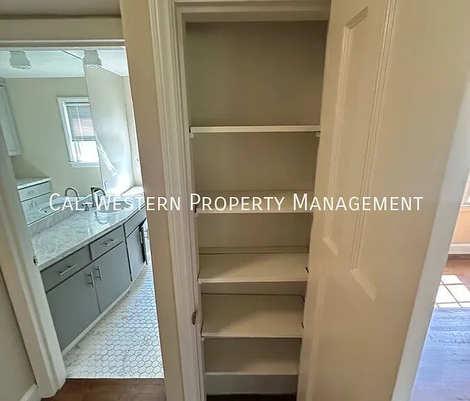 1385 Newport Ave — Photo 58