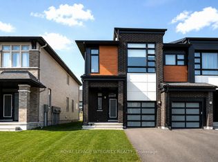 523 Triangle St, Ottawa, ON K2V 0M7
