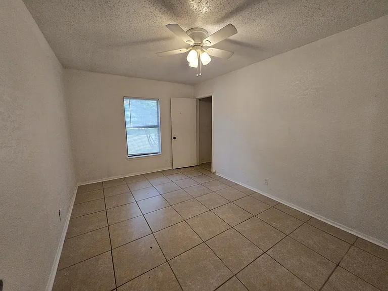 3210 Coral Grove Dr — Photo 22