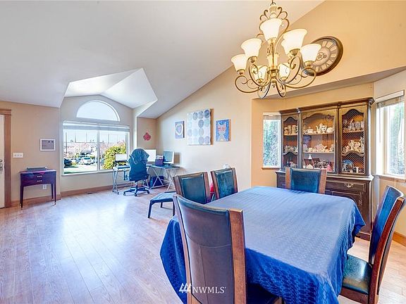 3rd image of 11367 SE 299th Ct
