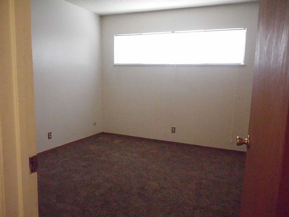 2nd image of 2 Saint James Ct #B