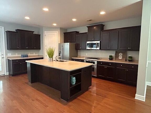 2nd image of 2600 Kings Gate Ln