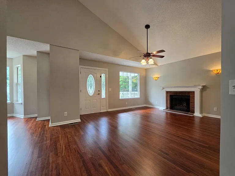 503 Dunwoody Dr — Photo 5