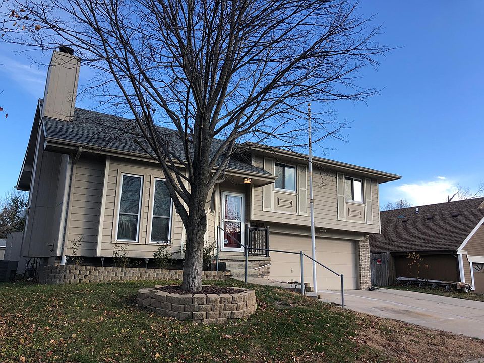1st image of 5123 N 126th St
