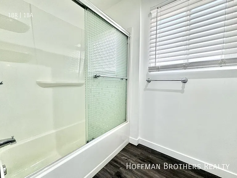 601 N Normandie Ave #5 — Photo 7