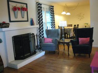 8720 E Roundtree Ave, Greenwood Village, CO 80111
