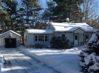 215 Main St, Plaistow, NH 03865