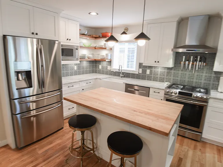 1003 N Marshall St — Photo 2