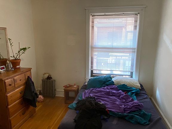 5th image of 1250 W Bryn Mawr Ave #2N